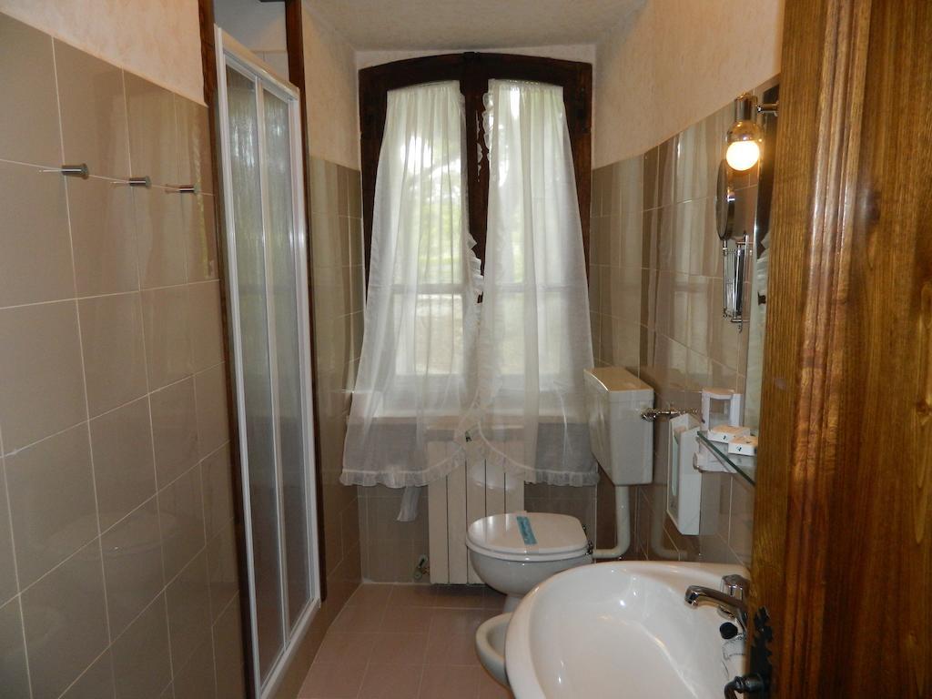 Le Gret Villa Subbiano Room photo