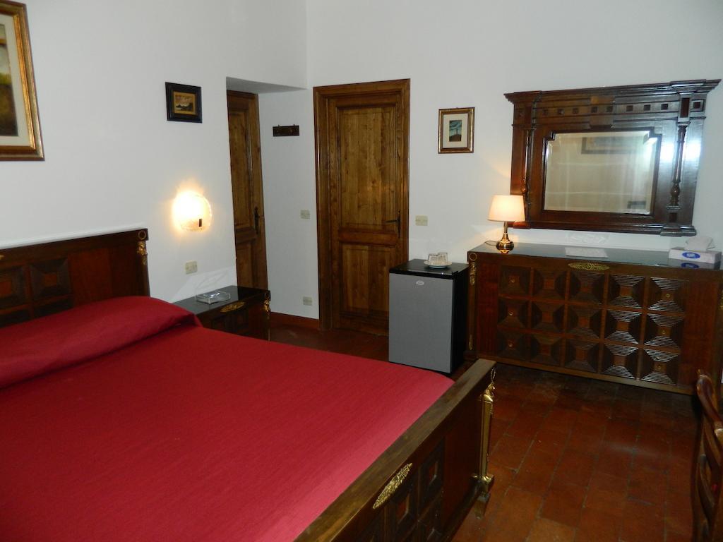 Le Gret Villa Subbiano Room photo